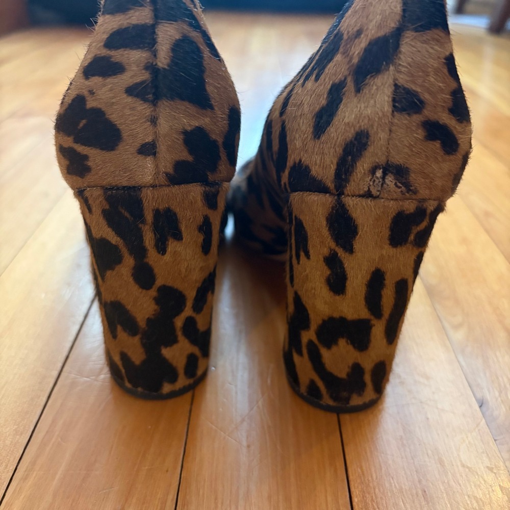 J.McLaughlin Mila Leopard Print Calf Hair Block Heel Pumps Brown Womens 7.5M - Picture 4 of 7
